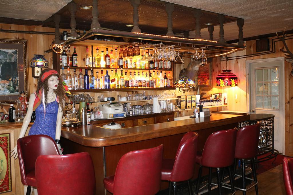 Colonial Inn Pine Hill Dış mekan fotoğraf