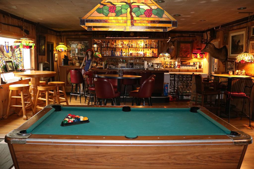 Colonial Inn Pine Hill Dış mekan fotoğraf