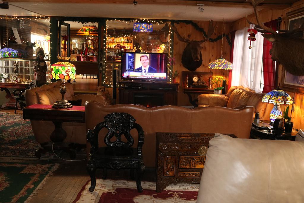 Colonial Inn Pine Hill Dış mekan fotoğraf
